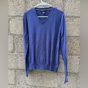 Banana Republic V-neck Sweater – Medium